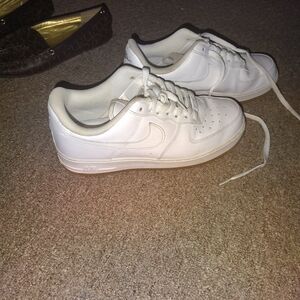 Nike White Men's Sneakers